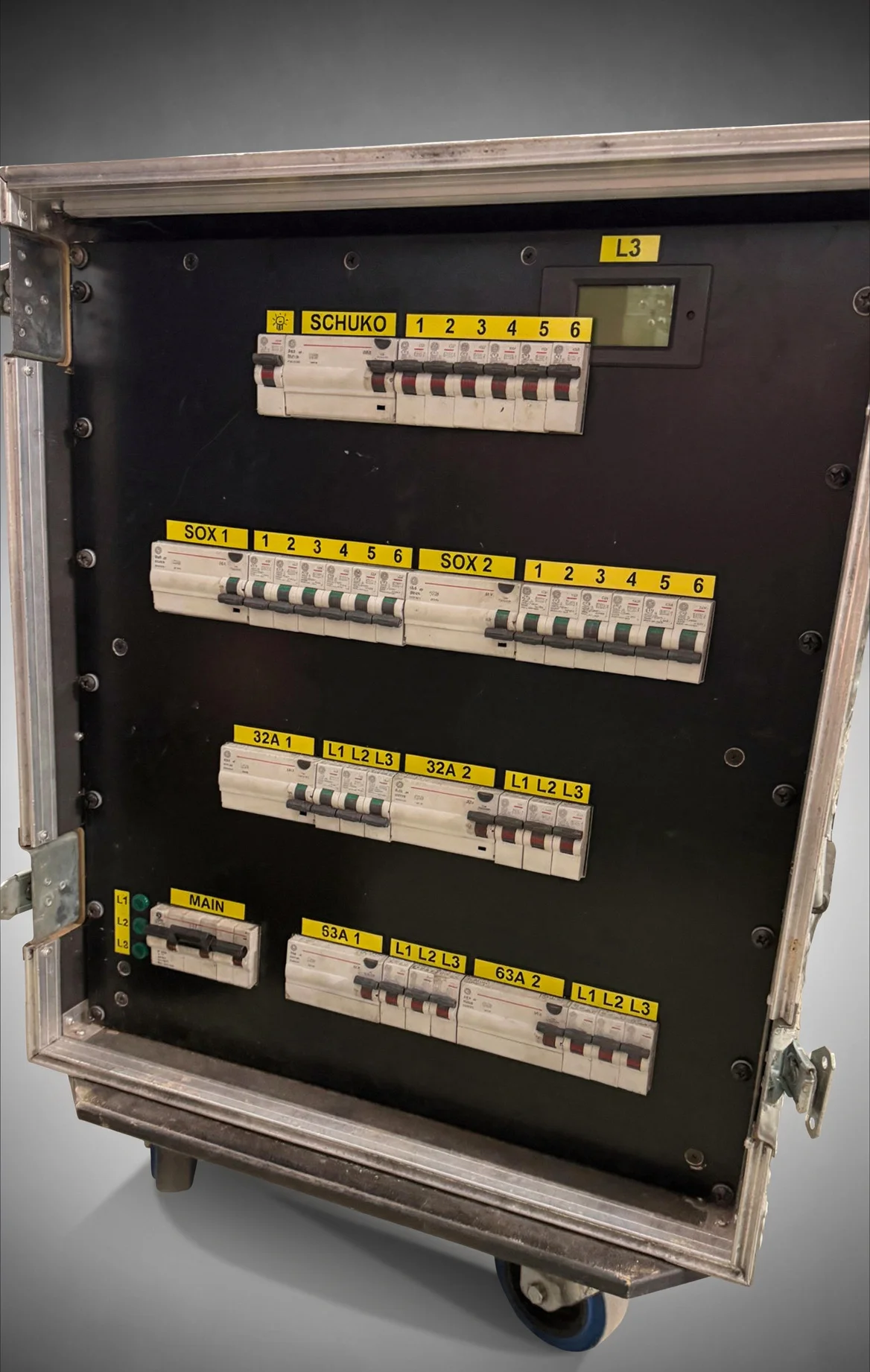 125A Elektroenerģijas Sadales Skapis